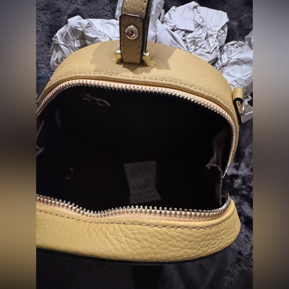 Marcie Round Circle Leather Crossbody bag - Picture 5 of 7